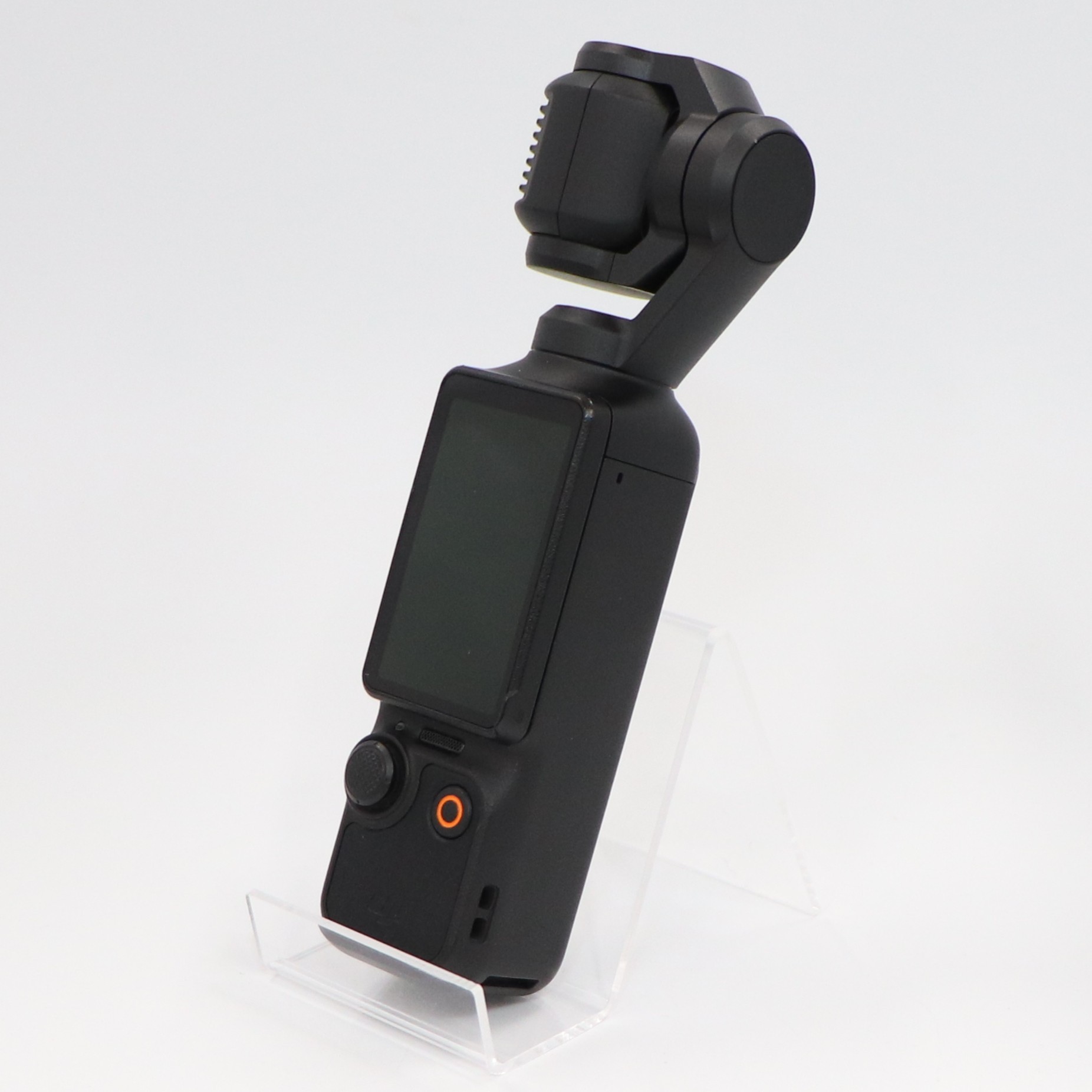 [中古]  DJI Osmo Pocket 3 Creator Combo 3軸安定器積み上げる ポケットジンバルカメラ osmopocket-3-combo  [可(C)]