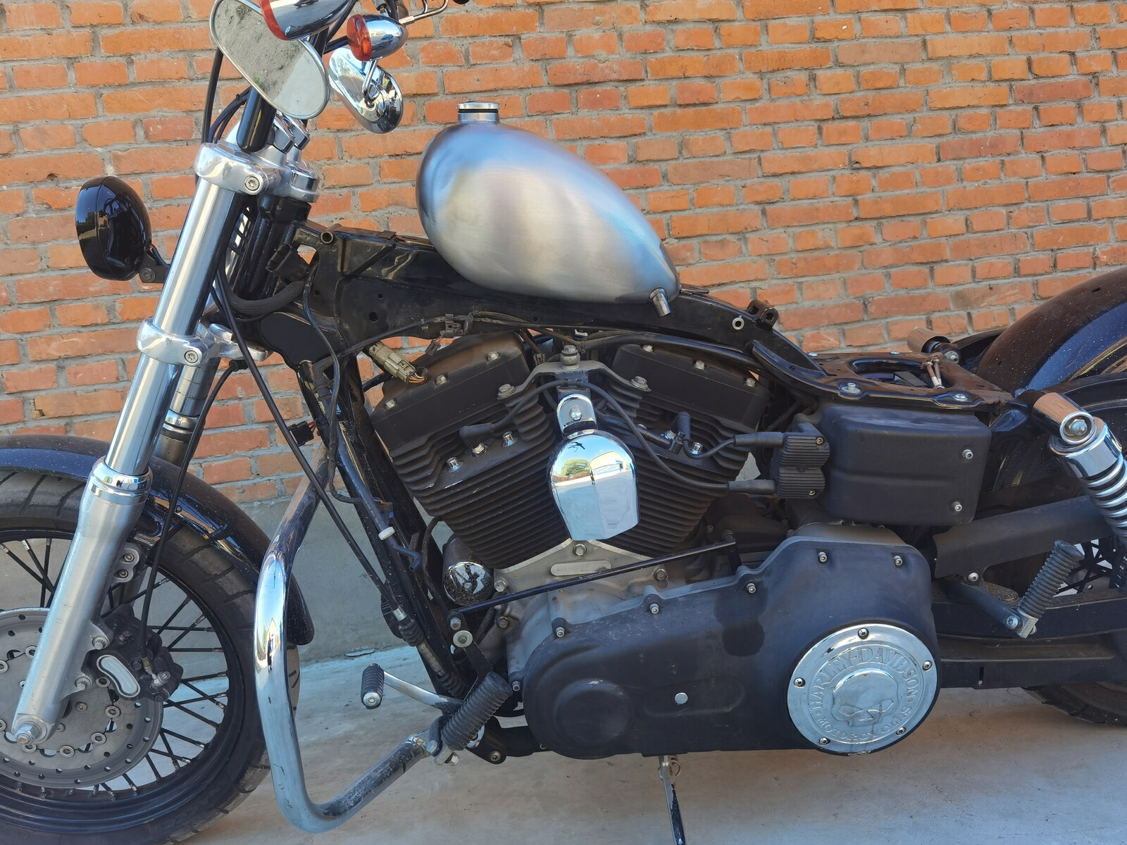 注目 91番 ハーレー ダイナ用 DYNA ９９－０３ スポスタタンク 純正 ...