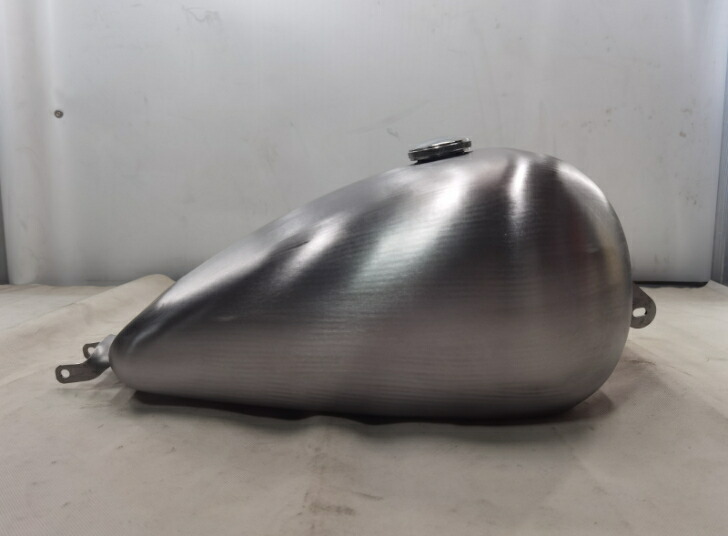 楽天市場】T-96 ハーレー用 マスタングタンク カスタムタンク