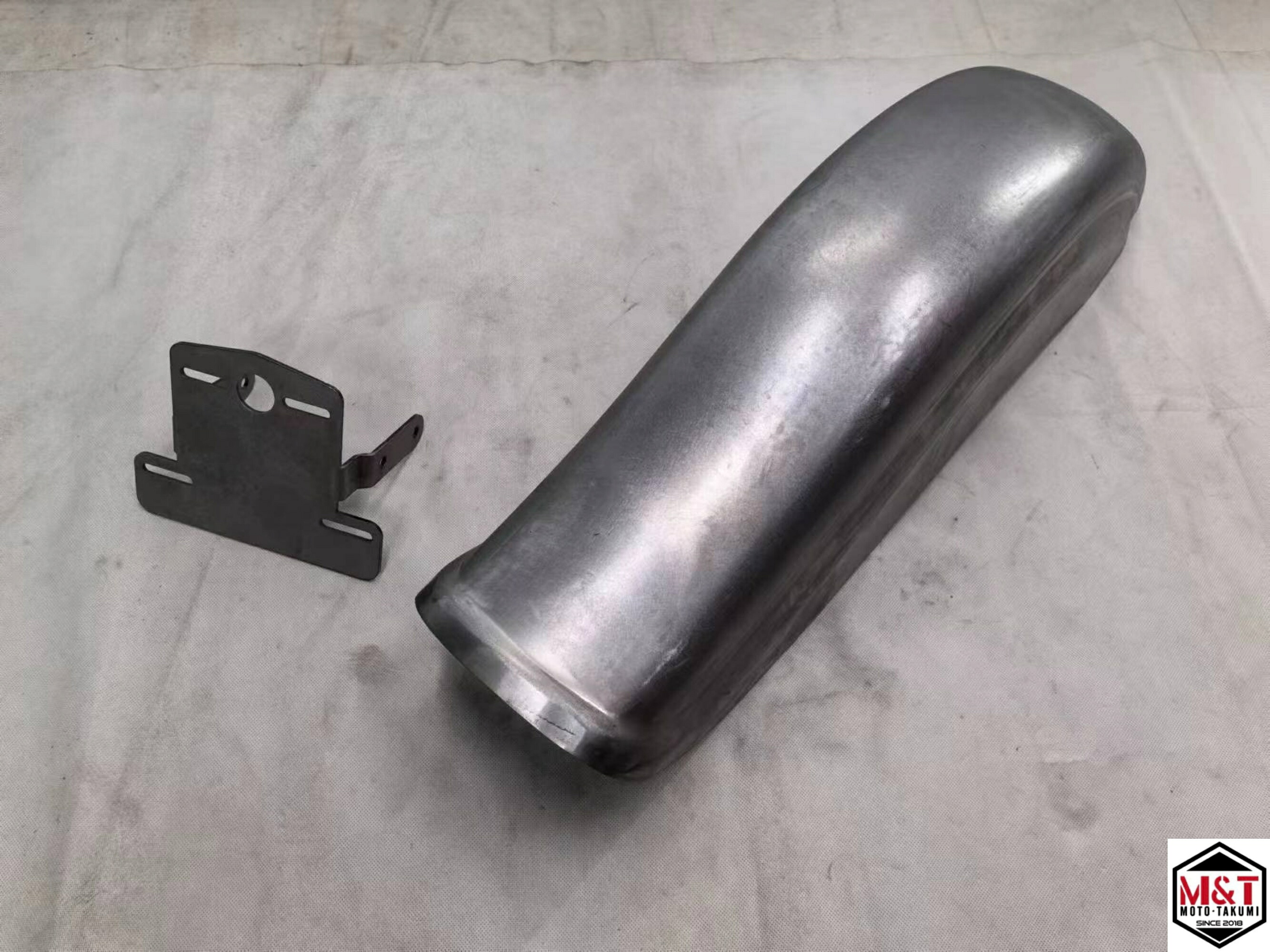 RF-N2　ファットボブ　リアフェンダー　Harley　Sportster 1994~2003 穴加工なし タンク製作工房｜タンク製作工房