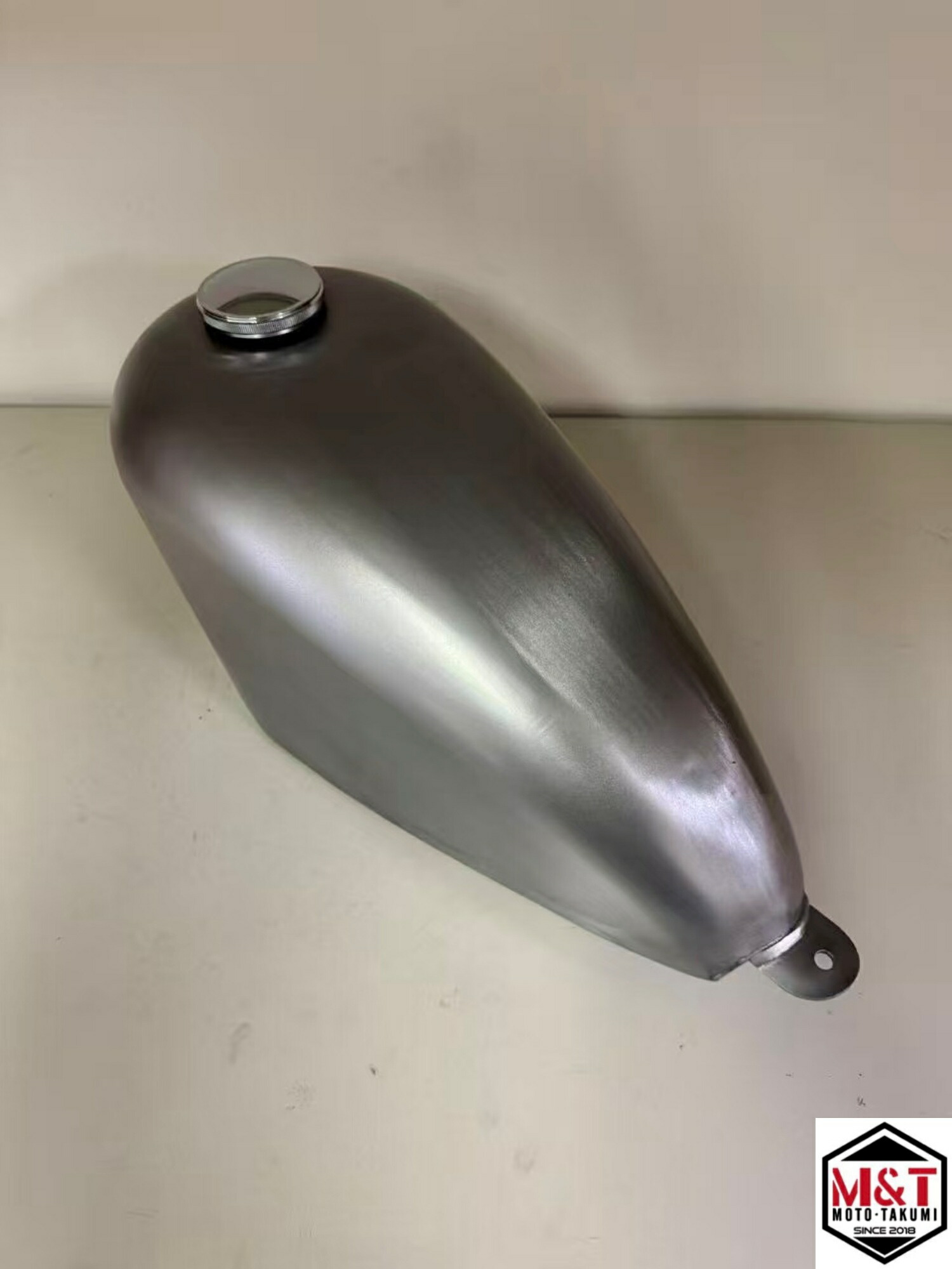 スポーツスター　タンク　マスタング　インジェクション スポーツスターインジェクション用タンク スポーツスター タンク