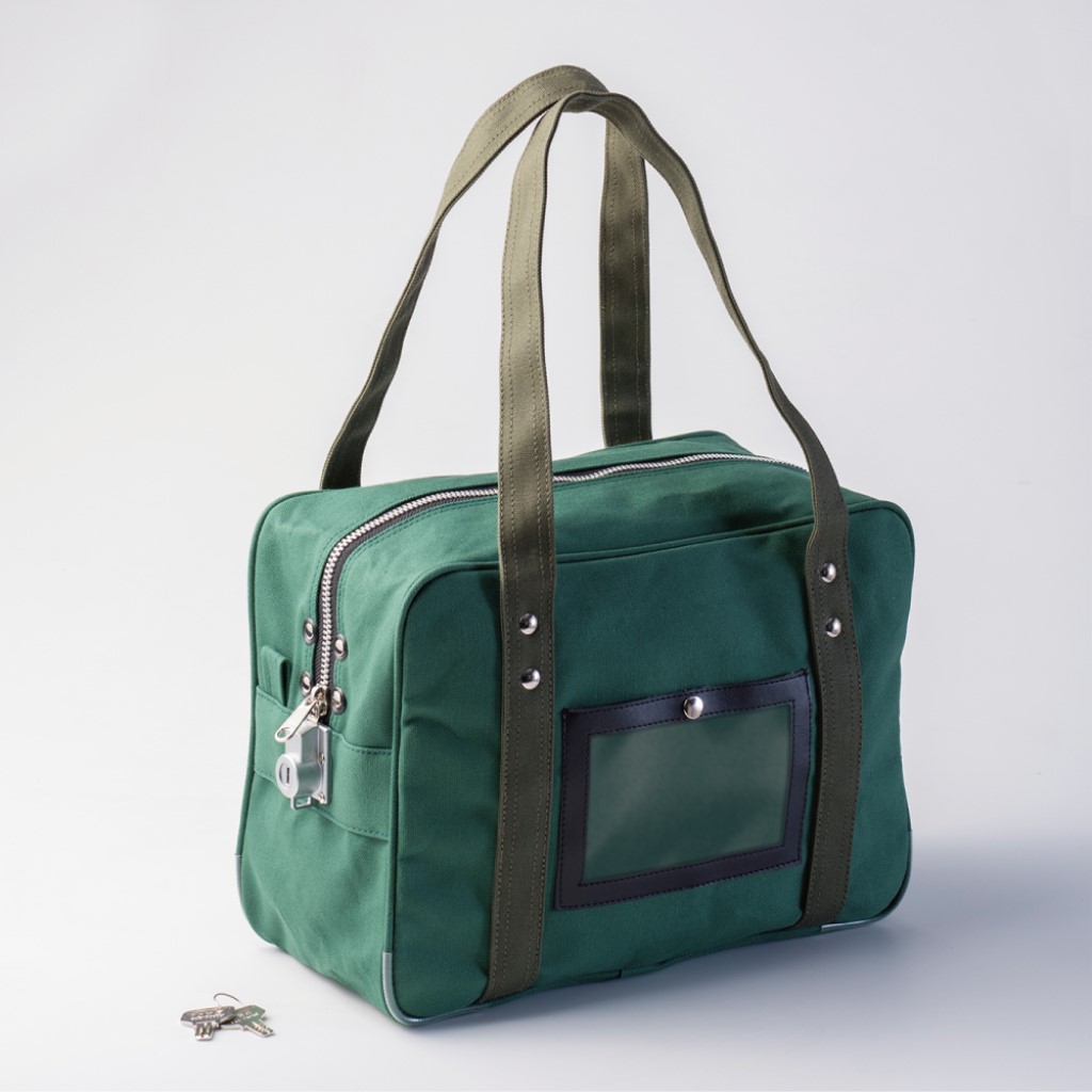 【新品/取寄品/代引不可】鍵付き添い人心丈夫さ御徒面子 A4用 緑であること BGK02 ファイル・バインダー-文房具・事務用品