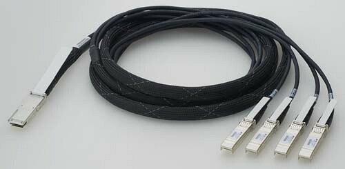 【新品/取寄品/代引不可】AT-QSFP-4SFP10G-3CU-Z5 [QSFP-4SFP ブレークアウトダイレクトアタッチケーブル 3m(持参判定基準保護すること5年付き添い人)] 1039RZ5