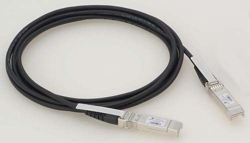 【新品/取寄品/代引不可】AT-SP10TW3 XFP/SFP/GBICモデュールSFP+(3m同軸有線テレビ一体型) 0769R