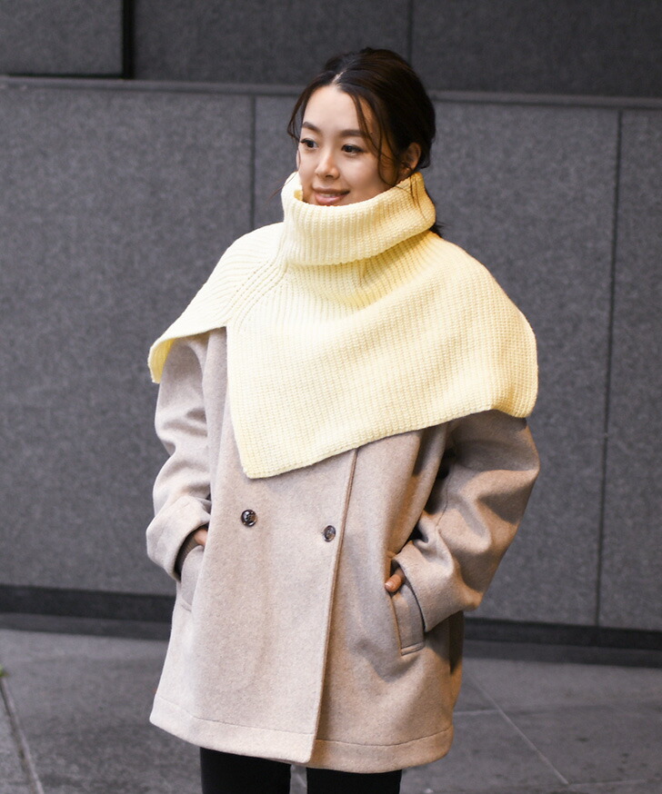 コートより手軽であったか◎ タートルネック 変形 ニットポンチョ