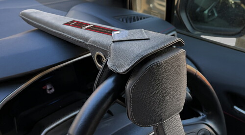 楽天市場】TOM'S ステアリングロック ブラック ハイエース 200系 2004