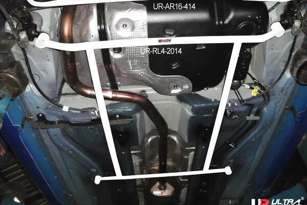 Ultra Racing リアメンバーブレースシボレー ソニック KT300用 (RL4-2014)【補強パーツ】【自動車パーツ】ウルトラレーシング Rear Member Braces｜矢東アウトレットショップ