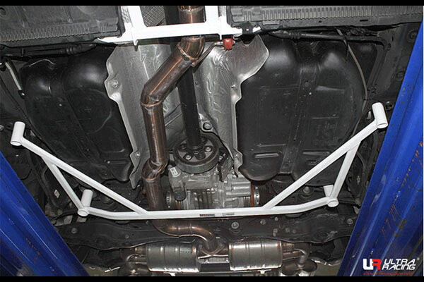 【エントリーでポイント10倍】Ultra Racing リアメンバーブレース アウディ A3セダン 8VCZPL用 (RL4-3612)【補強パーツ】【自動車パーツ】 ウルトラレーシング Rear Member Braces