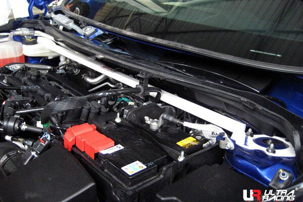 Ultra Racing フロントタワーバーフォード フィエスタ WF0FYJ用 (TW2-1156)【補強パーツ】【自動車パーツ】ウルトラレーシング Front Tower Bar｜矢東アウトレットショップ