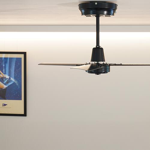 楽天市場】Minka Aire F843-WH White Ceiling Fan by Maxim Lighting