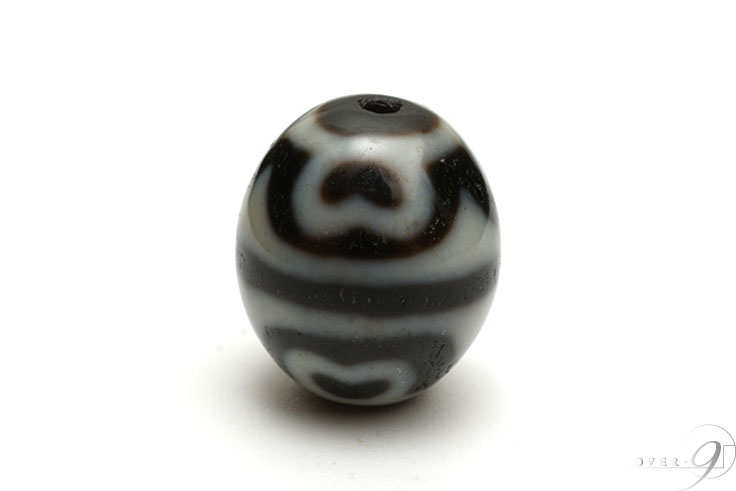 楽天市場】【老玉髄天珠 白 四線虎牙天珠 約20mm×10mm】【メール