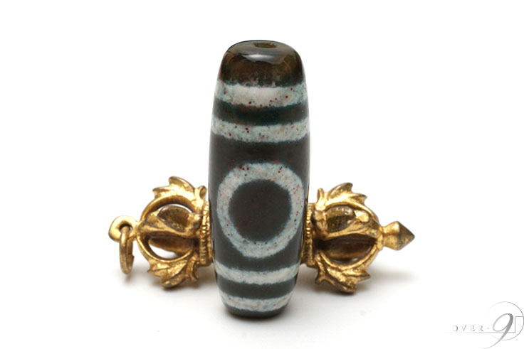 楽天市場】【紅朱砂 老玉髄 緑度母天珠 約36mm×13mm】【メール便可