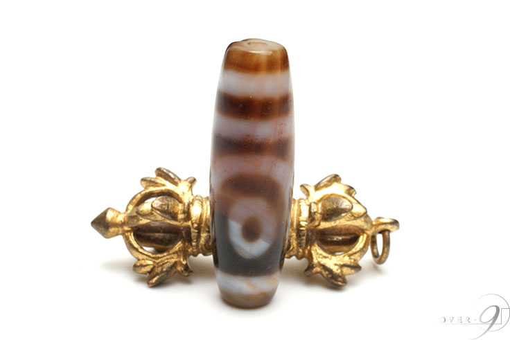 【紅朱砂　二眼天珠　約36mm×11mm】【メール便不可】【z】