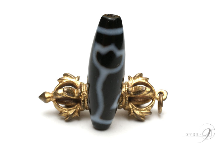 水蓮花天珠【グリーンターラ】 楽天市場】【老玉髄 緑 水蓮花天珠（2） 約20mm×10mm】 【メール