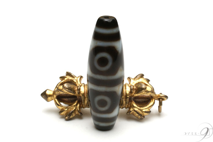 楽天市場】老礦天珠 四線虎牙六眼天珠 約34mm×12mm【メール便不可