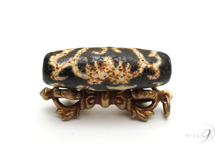 楽天市場】【老玉髄 緑 水蓮花天珠（2） 約20mm×10mm】 【メール便可