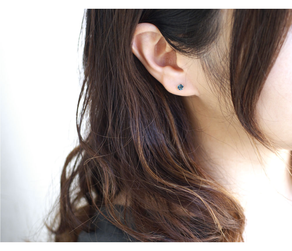 ◇セカンドピアス◇ ロンドンブルートパーズ《約4ｍｍ》K18YG ピアス 
