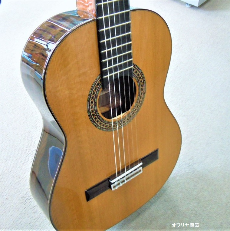 ショートスケールギター スペイン製 610mm ジリコテ・クラシックギター ハードケースセット おかげ様で創業100年 オワリヤ楽器