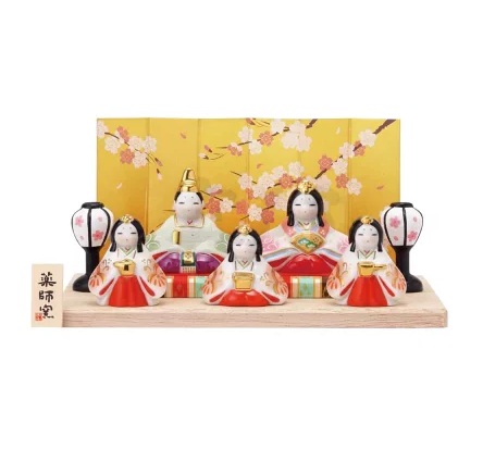 染絵弥生飾りつけ雛 平飾りつけ ひな人形 パウダーコンパクト 愛くるしげ 雛人形 パウダーコンパクト 愛くるしげ 雛人形 今めかしい 室内装飾 雛人形 愛くるしげ 雛人形 御医者さん窯 雛人形 平飾りつけ 雛人形 小っちゃい 雛人形 瀬戸もの 立雛 お雛様 瀬戸もの 桃の節句 初節句 御孫さん 御嬢さん 差し上げ物