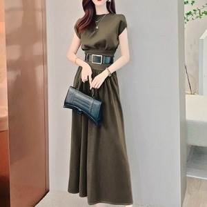 レディース トップス セットアップ ロングスカート ロング 半袖 ラウンドネック セミフレア スリム 細身 ハイウエスト ベルト付き 大人可愛い きれいめ 上品 おしゃれ かっこいい こなれ感 クール モード系 存在感 フォーマル 都会的 オールシーズン 謝恩会 二次会｜P-NEEDS
