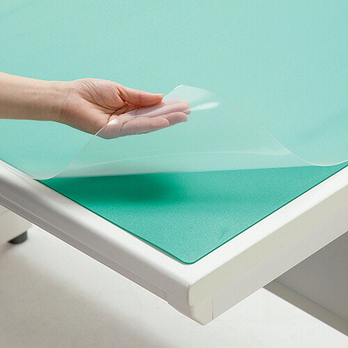 ＴＡＮＯＳＥＥ　フタル酸エステル不使用　斜めカット　ＰＶＣデスクマット　ダブル（下敷付）　９００&times;６２０ｍｍ　１セット（５枚） 【送料無料】｜ぱーそなるたのめーる