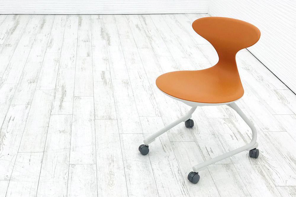 コクヨ キャンパスアップ 中古 CampusUP 中古オフィス家具 KOKUYO ミーティングチェア 多目的チェア 前傾なし ソフトタンジェリン【安心の6ヶ月保証・初期不良返品交換】