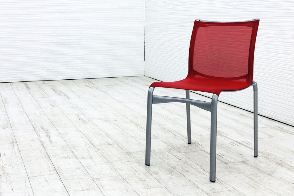 カッシーナ Cassina アリアス Alias メッシュ ミーティングチェア デザインチェア 中古オフィス家具 レッド系色【安心の6ヶ月保証・初期不良返品交換】