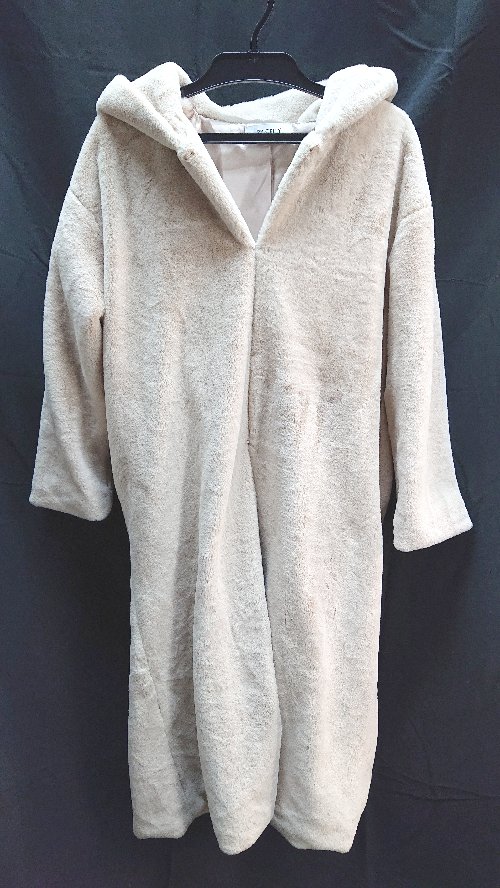 PRIORITY エコファーポンチョ ジャケット コート mal. rerere PRIORITY エコファーポンチョ ジャケット コート mal. rerere