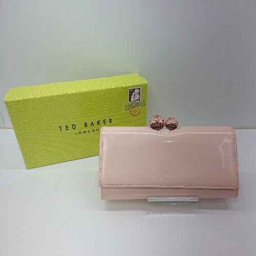 超美品　TED BAKER テッドベイカー　がま口　財布 TED BAKER - 新品☆Ted Baker がま口三つ折り財布 レッド テッド
