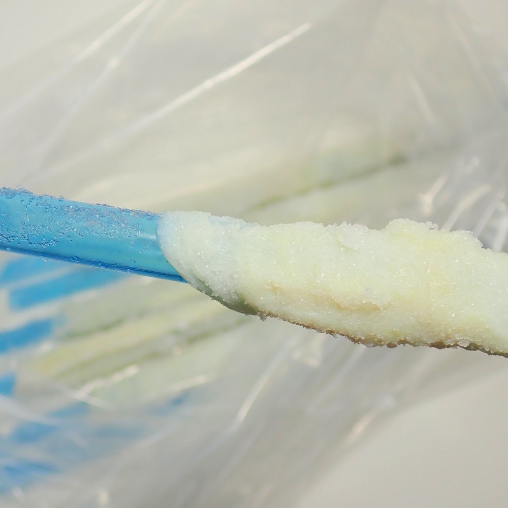 ウインナー羊腸「御勤め用」遣っ付ける差しわたし24～26粍１ハンク（足し加える91.5m）配管付き添い人【日本国内工業】