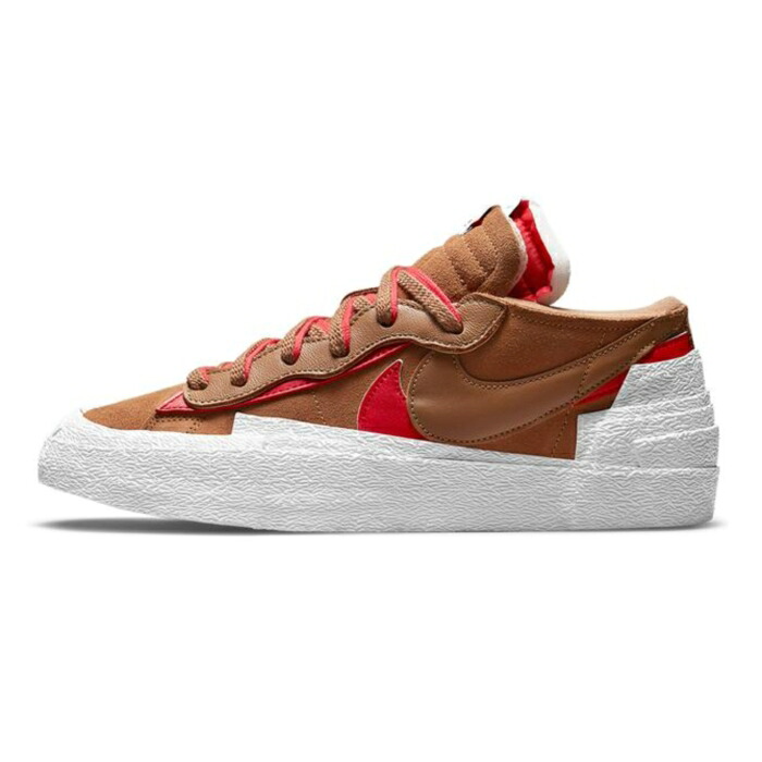 2021 Sacai × Nike Blazer Low "Light British Tan" /サカイ × ナイキ ブレーザー ロー ライト ブリティッシュ タンLight British Tan/White/University Red / ホワイト ユニバーシティレッド【DD1877-200】正規品 新古品【中古】|PALM NUT