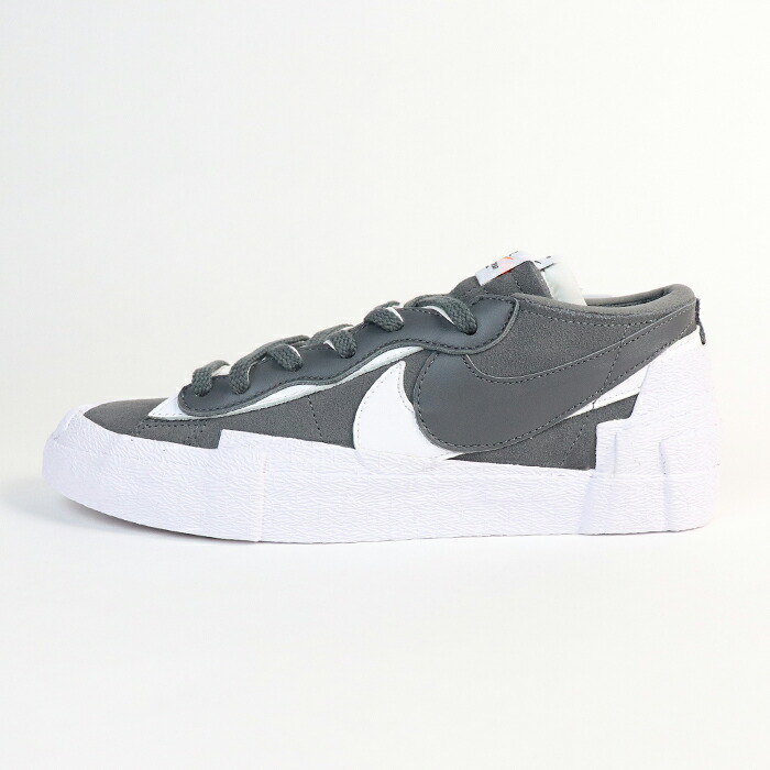 2021 Sacai × Nike Blazer Low \"Iron Grey\"" /サカイ × ナイキ ブレーザー 置き目 アイアン薄墨色Iron Grey/White / アイアン薄墨色 白いこと 黒【DD1877-002】置き目品 新古品【中古】"
