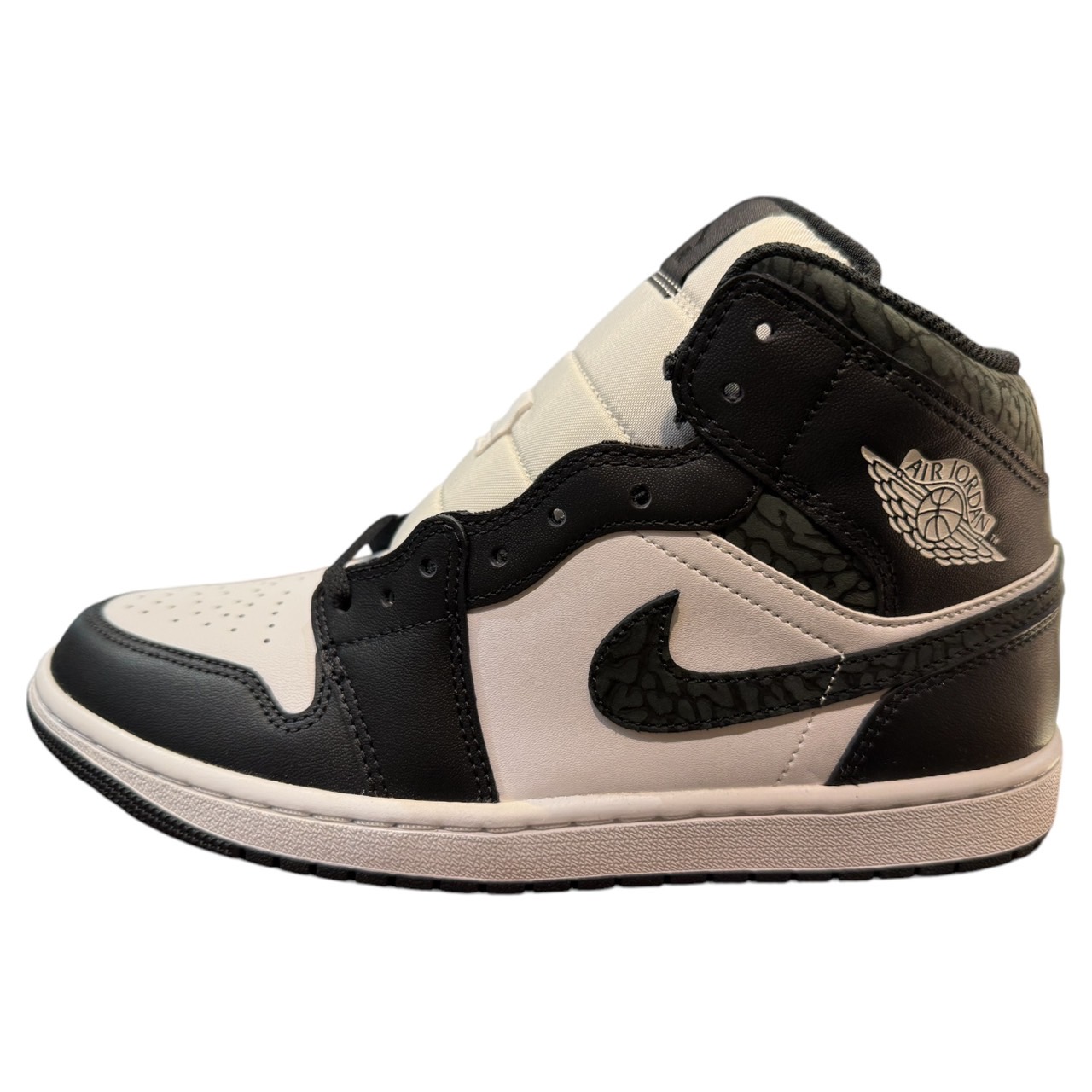 楽天市場】【お取り寄せ商品】NIKE AIR JORDAN 1 MID PANDA ELEPHANT
