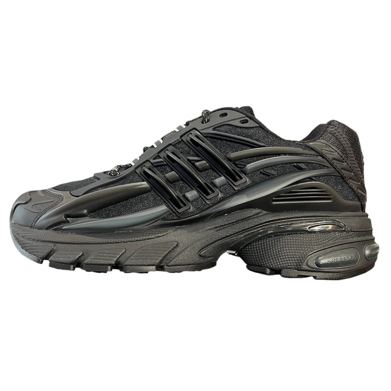 Pharrell Williams × adidas Jellyfish "Carbon/Core Black"ファレル・ウィリアムス × アディダス ジェリーフィッシュ "カーボン/コアブラック"【KJ3841】正規品 新古品 【中古】|PALM NUT