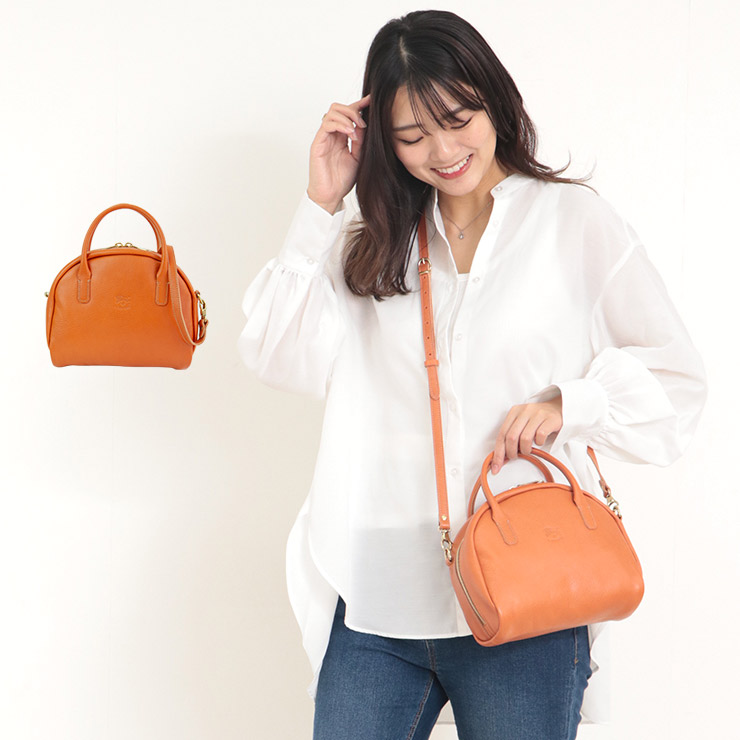 美品　イルビゾンテ　ワンショルダーバッグ　ハンド　レザー　黒　ロゴ　自立　肩掛け 美品】イルビゾンテ ショルダーバッグ オールレザー フラップ