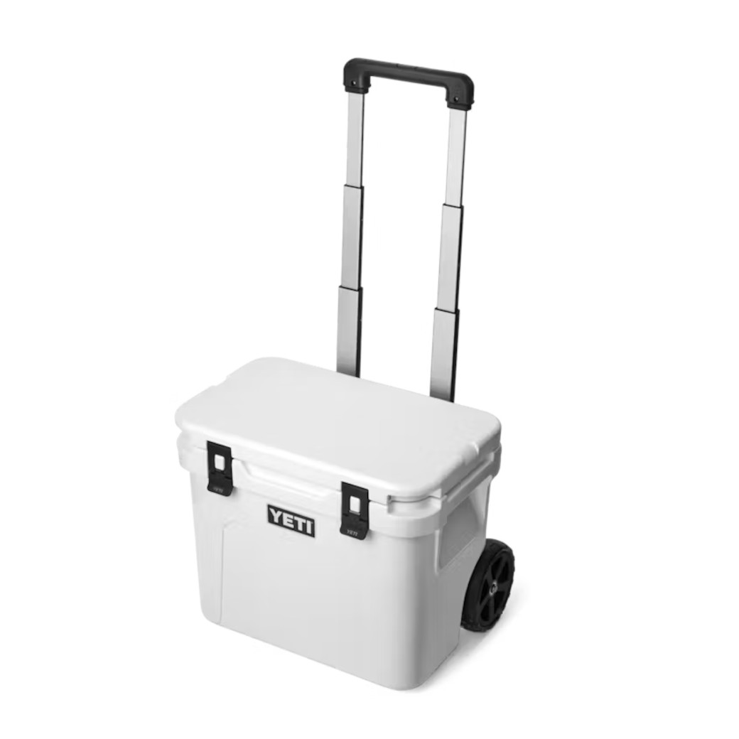 【並行輸入品】YETI ROADIE 32 Wheeled Cooler White