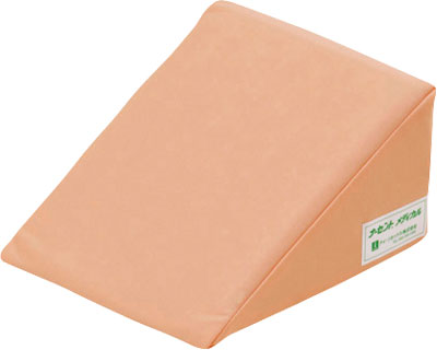 体位変換クッション 介護クッション ナーセントメディカルパット20 （幅22×長さ20×厚さ12.3cm） アイ・ソネックス │ 介護用品 クッション 体位保持 体位変換 姿勢保持 三角クッション 三角柱 防水加工 在宅介護 病院 老人ホーム デイサービス
