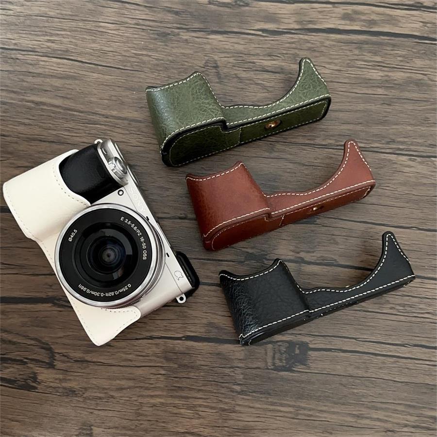 SONY α6300 レンズ　カメラケース付き SONY α6300 レンズ カメラケース付き SONY α6300 レンズ カメラ