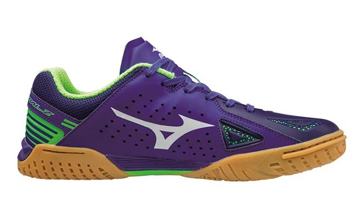 mizuno wave table tennis shoes