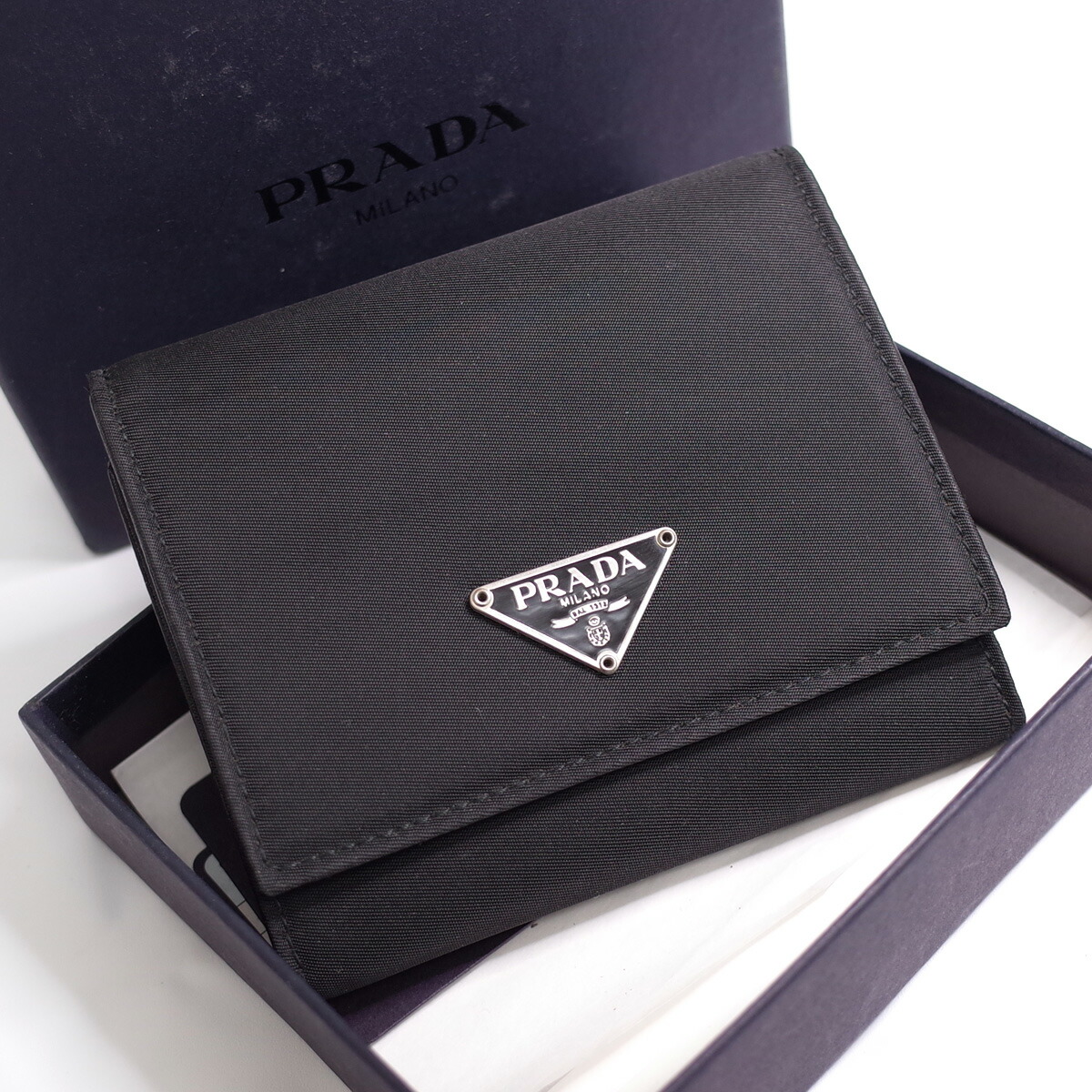 楽天市場 プラダ 三つ折り財布 コンパクト 三角ロゴ ナイロン ブラック シンプル 箱 メンズ レディース Prada 中古 ブランドショップパリノ