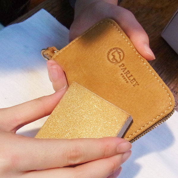 楽天市場 ヌバックボックス ソフトラバークリーナー ケア用品 スウェード ヌバック製品の汚れを落とすソフトラバークリーナー メイドインジャパン 革工房 Parley 革工房parley 財布 バッグのお店
