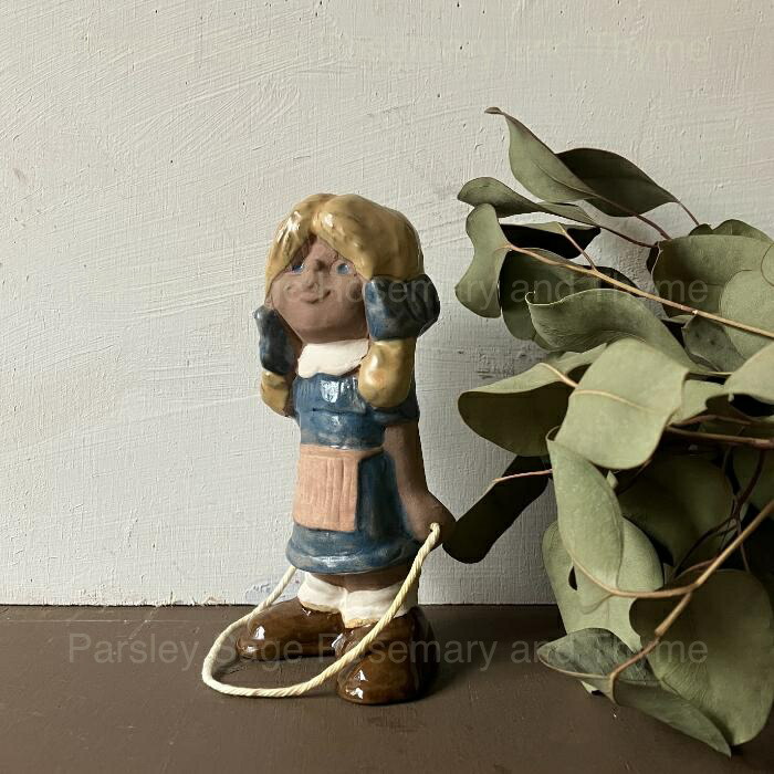 楽天市場】sitzendorf ジッツェンドルフ花畑と羊と戯れる女性 陶器置物