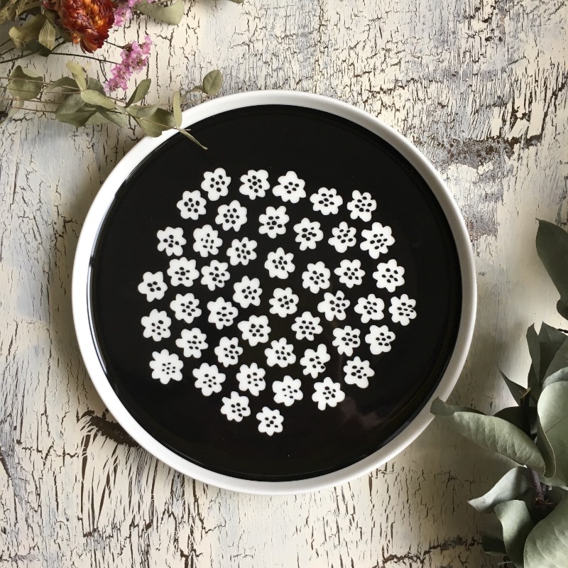 marimekko - きゃり プケッティ スクエアプレート 新品 ダークブルー ネイビー 楽天市場】marimekko puketti スクエア プレート ダークブルー