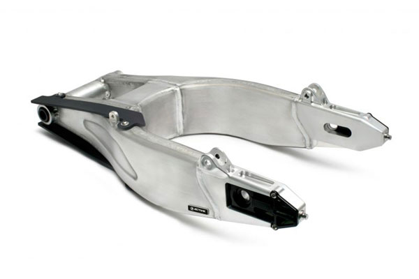 【在庫あり】ACTIVE(アクティブ) ゼファー1100 KAWASAKI カワサキ プレスフォーミング スイングアーム 15570009｜PartsBoxSystemJapan
