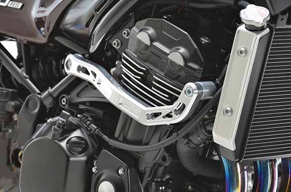 【7月25日出荷】アールズギア(R's Gear) Z900RS(17-22)(23-) サブフレーム（クリアシルバー） AC00-036K-CL｜PartsBoxSystemJapan