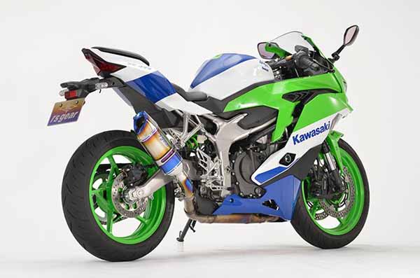 アールズギア(R's Gear) ZX-4R SE(23-)/ZX-4RR KRT(23-) スリップオンマフラー GPスペック チタンドラッグブルー GK44-T3SD