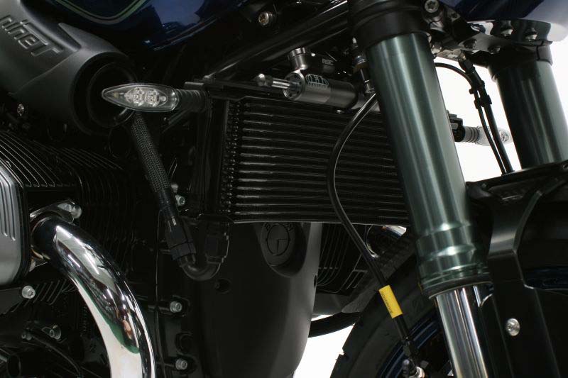 【5月25日入荷予定 受付中】ACTIVE(アクティブ) BMW R nineT オイルクーラーキット ラウンド シルバー #8 AC14039316