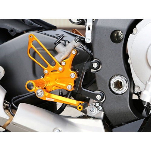 BABYFACE(ベビーフェイス) レースコンセプトステップキット Ver16 YZF-R1 15-16 R02-Y005SV バイク｜パーツダイレクト店