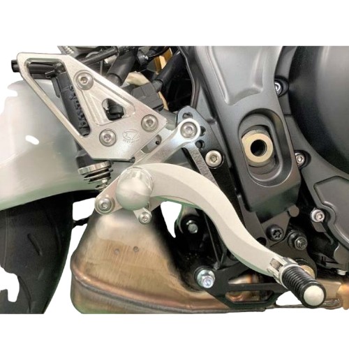 BEET(ビート) ハイパーバンク 固定 シルバー MT-09/XSR900 0111-Y57-20 バイク ステップ・ステップゴム