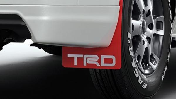TRD 2013.11～ ハイエース マッドフラップ レッド MS328-26001 21,097円